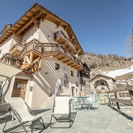 Alpe Rebelle Bed & Breakfast 3*