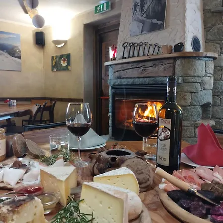 فندق مبيت وإفطار Alpe Rebelle 3*