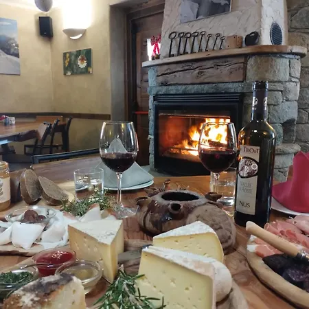 فندق مبيت وإفطار Alpe Rebelle 3*